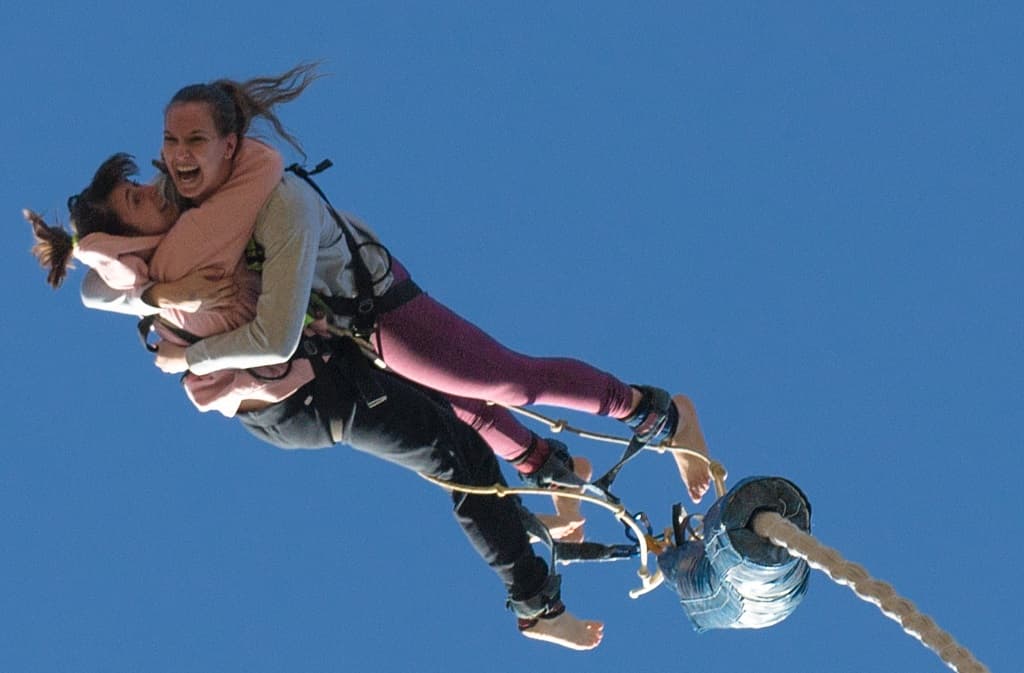 Tandem Jumping: Extreme Fun with your Favorites 2