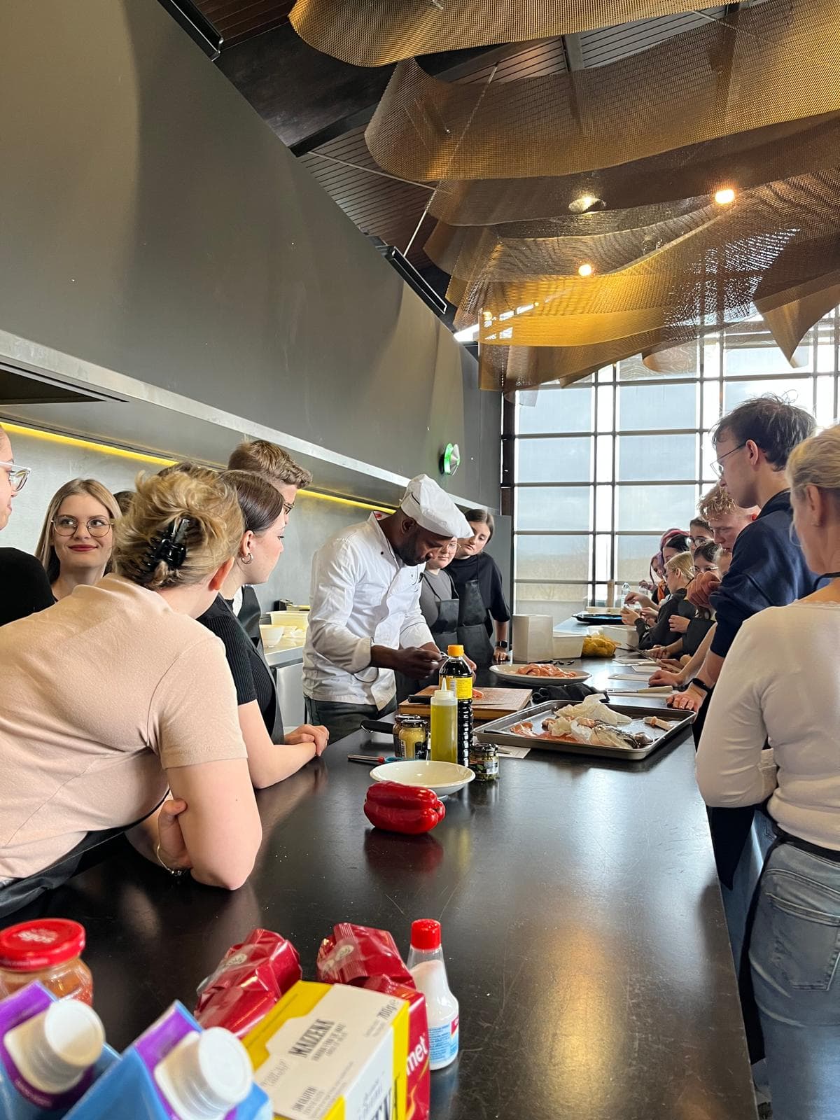 Cooking class with private chef in a villa or exclusive venue 2
