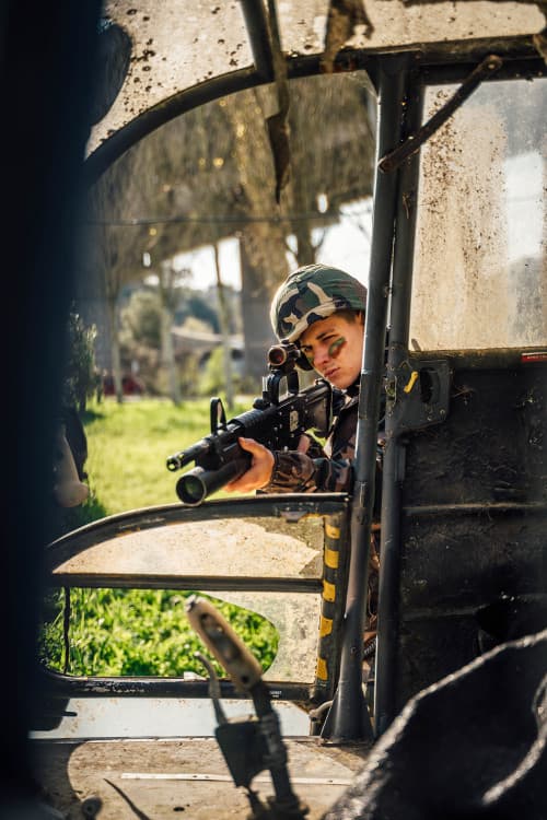 Experience the Adventure of Laser Combat: Outdoor Simulation Combat! 2