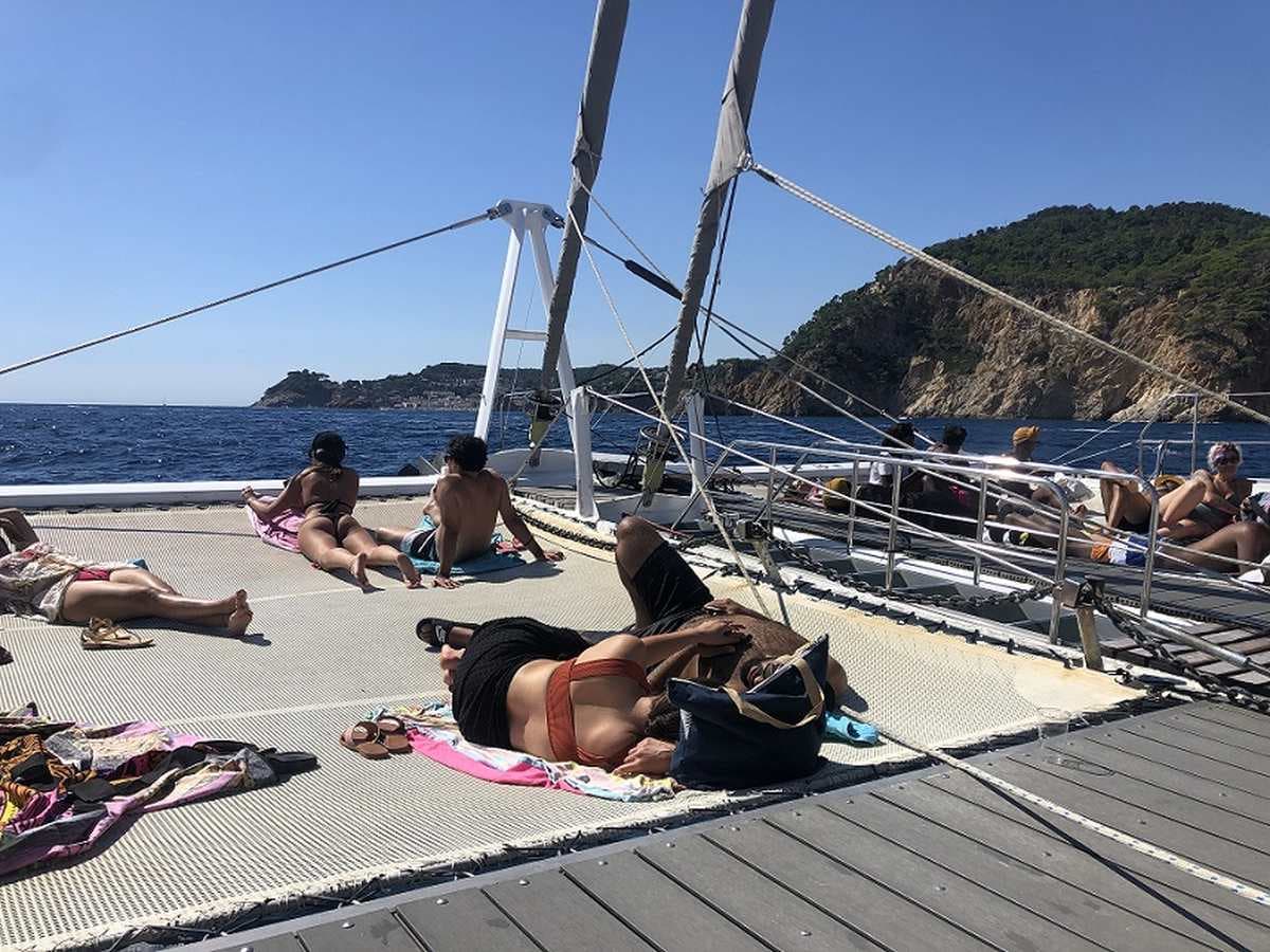Fiesta en Catamarán SOLO ADULTOS 4