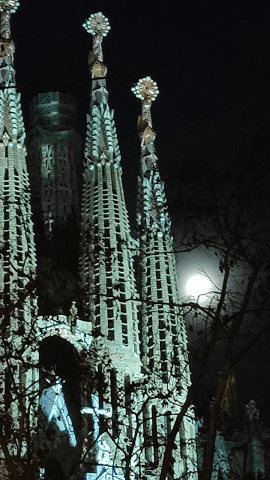 Parking Sagrada Familia : Aparcamiento Seguro en el Centro de Barcelona 2
