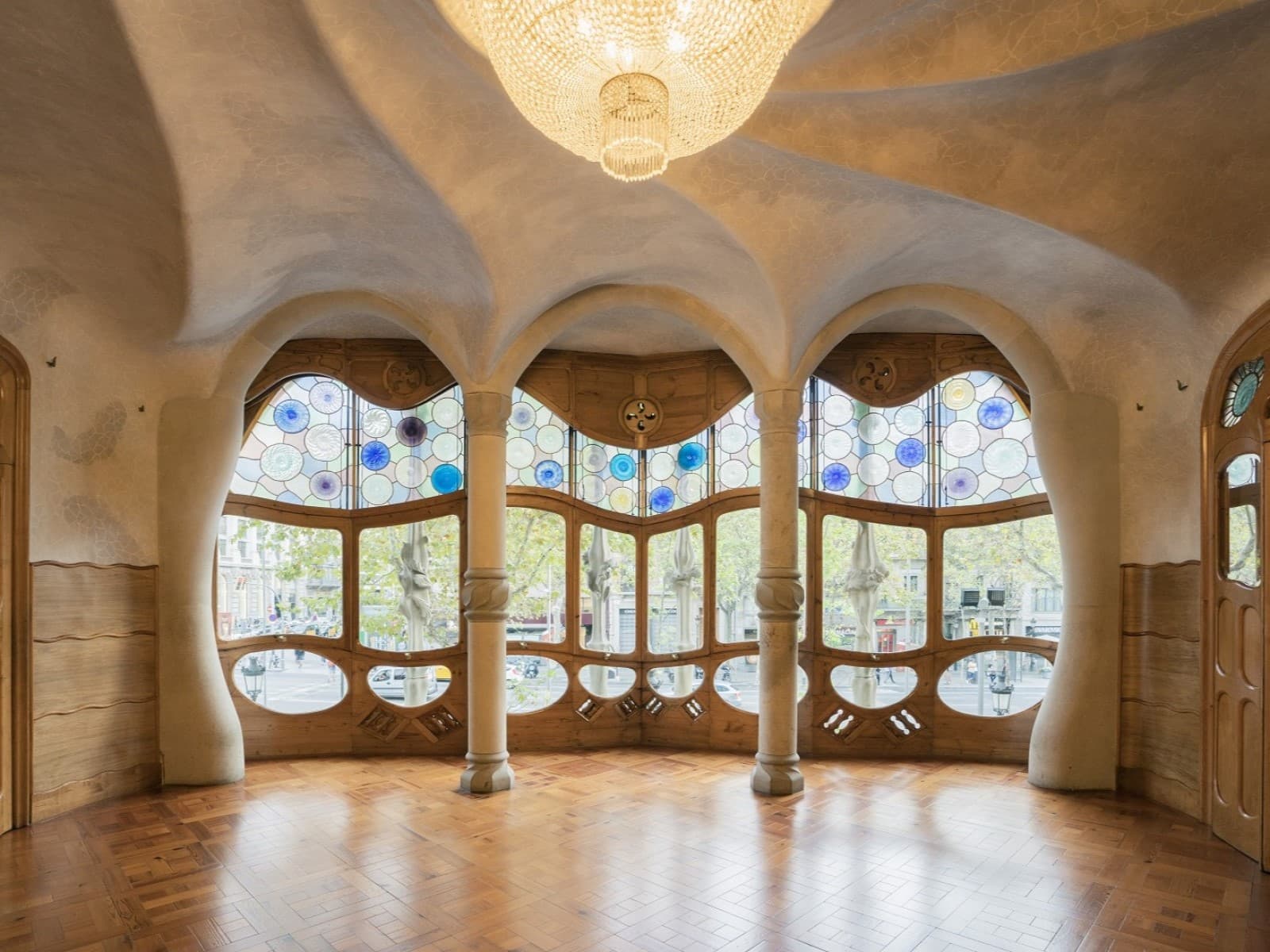 Visita Exclusiva Casa Batlló amb Accés Ràpid: Viu la Màgia de Gaudí Sense Esperes 2