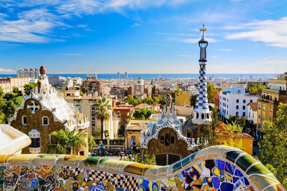Skip the line - park güell guided visit 4