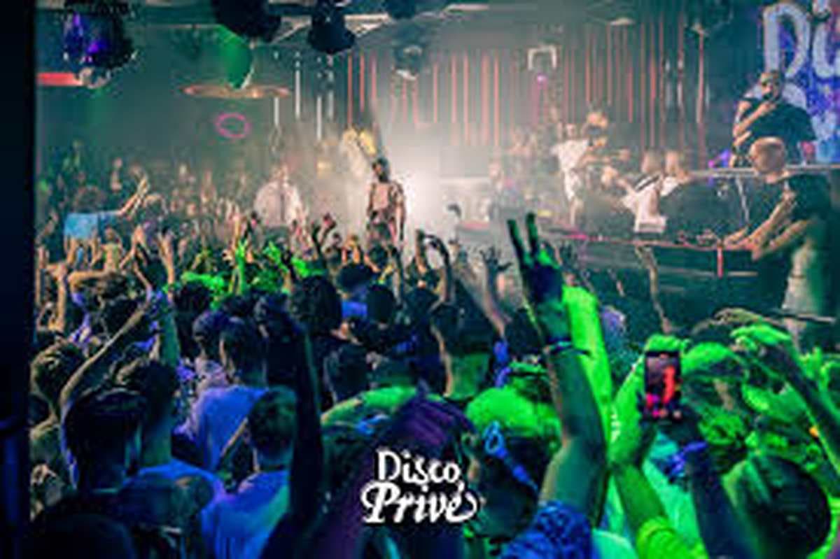 Privé Discotheque, the most glamorous party in Lloret de Mar 2