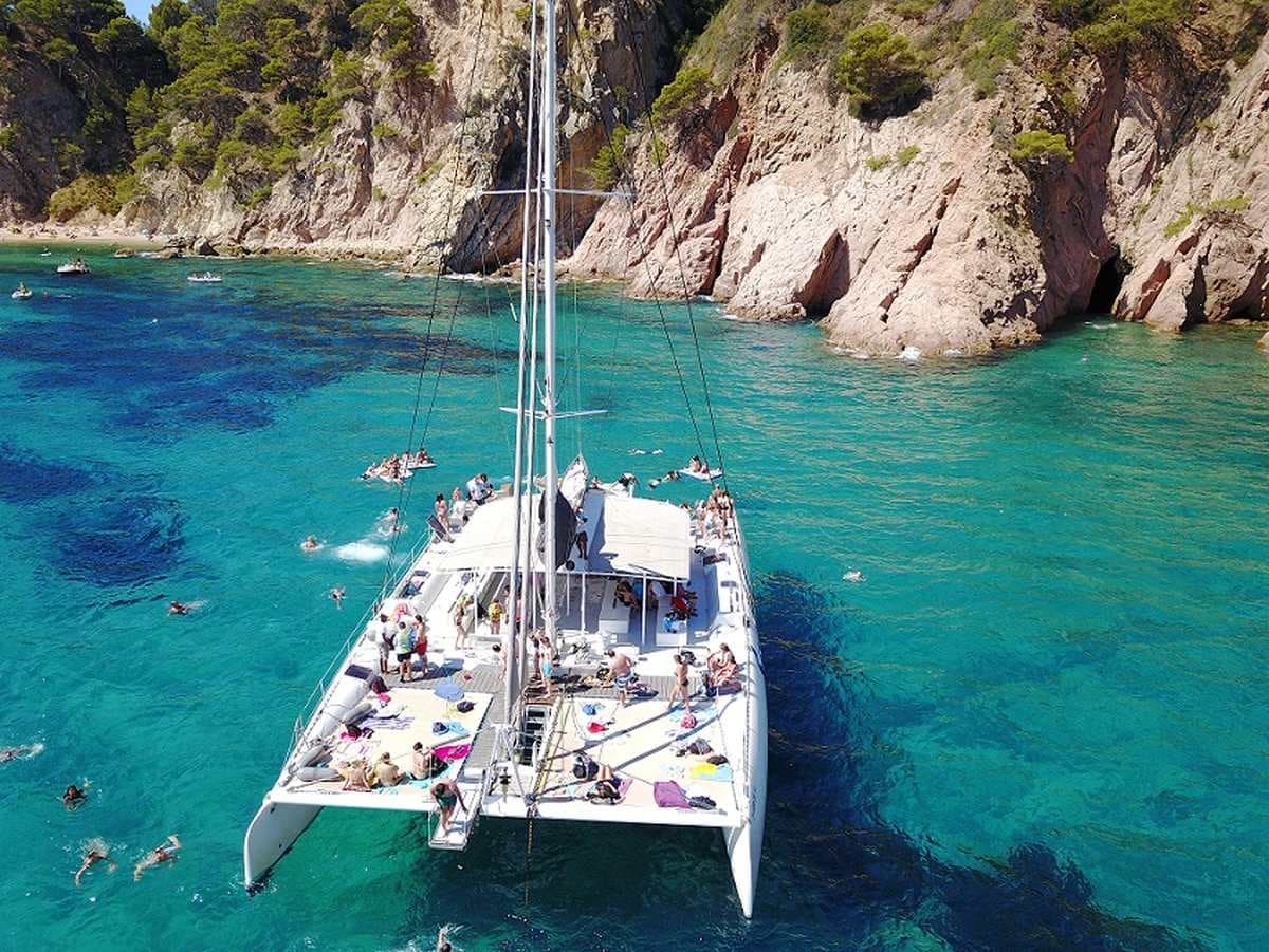 Fiesta en Catamarán SOLO ADULTOS